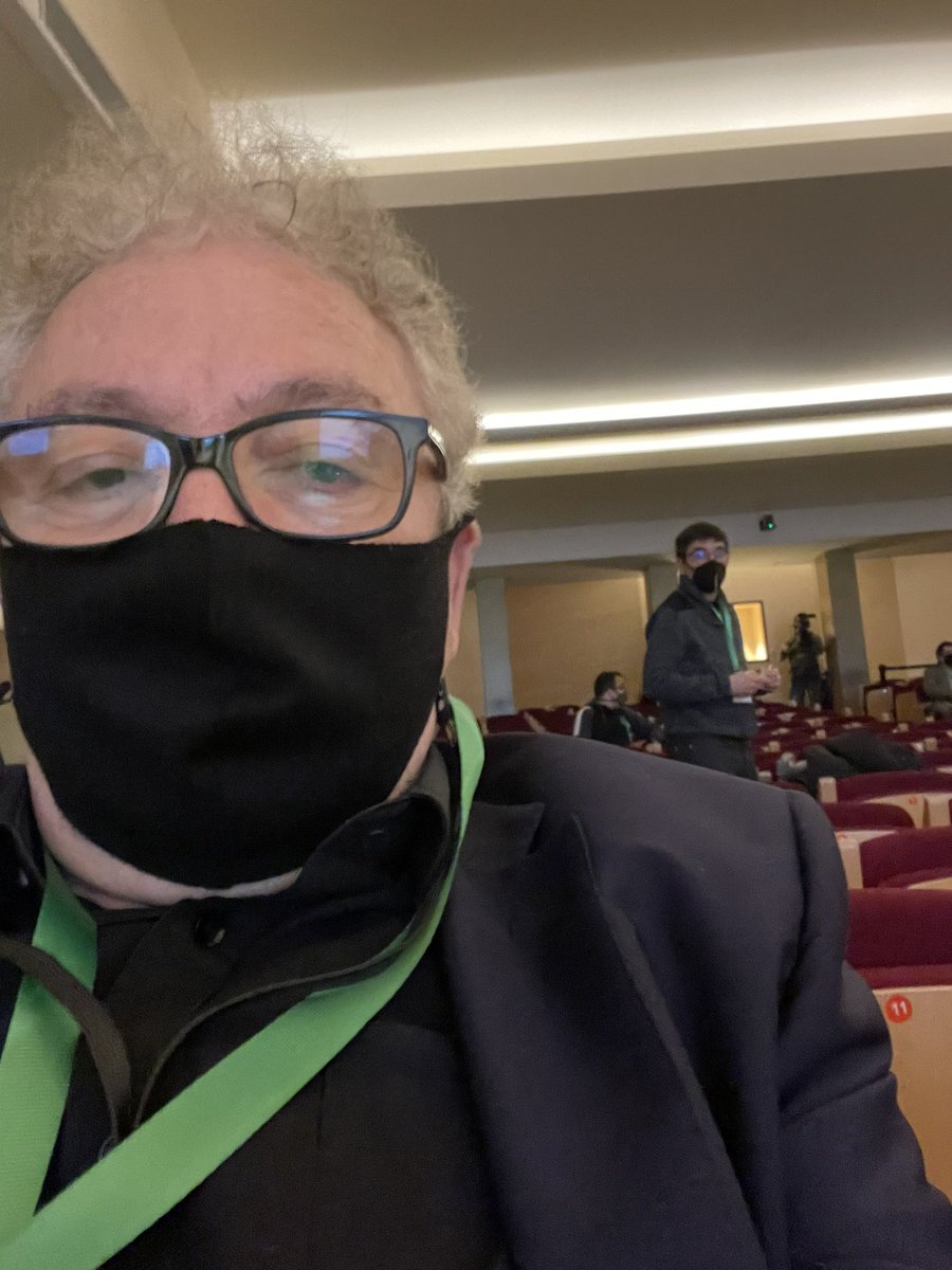 aguiradoserrat's tweet photo. Preparats per la intervenció al Congrés de pedagogia Musical de Catalunya. El cervell musical. https://t.co/xIcE9SJE6G