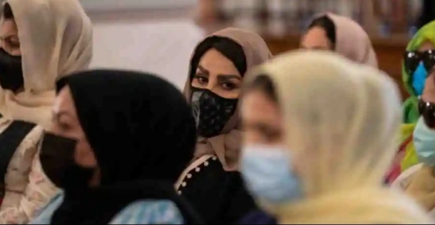 urdu_global's tweet photo. طالبان کی واپسی نے افغان خواتین کی زندگی کیسے بدل کر رکھ دی https://t.co/EMIkZsjq6M https://t.co/vIvnuvwboh