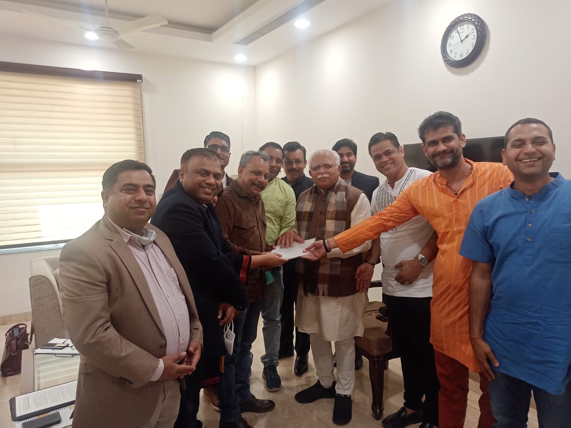 AnjanDeveshwar's tweet photo. @mlkhattar Ji🙏Thank you for structural audits of societies and for assuring action on complaints pending with @dtcphry &amp; also  against those officers closing @cmohry window complaints without any action.Waiting for upcoming builder buyer seminar on 25th-26th @nishantyadavIAS https://t.co/doIysUdiiG