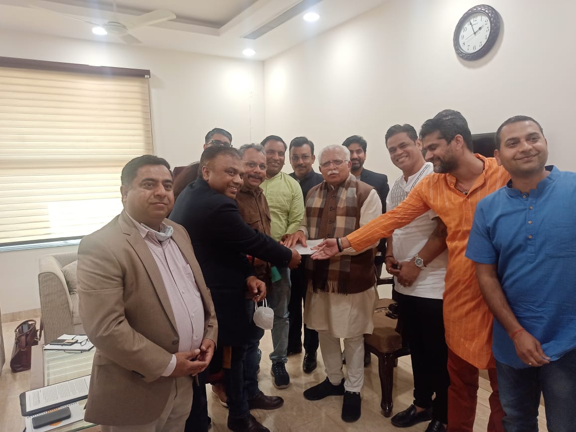 AnjanDeveshwar's tweet photo. @mlkhattar Ji🙏Thank you for structural audits of societies and for assuring action on complaints pending with @dtcphry &amp; also  against those officers closing @cmohry window complaints without any action.Waiting for upcoming builder buyer seminar on 25th-26th @nishantyadavIAS https://t.co/doIysUdiiG