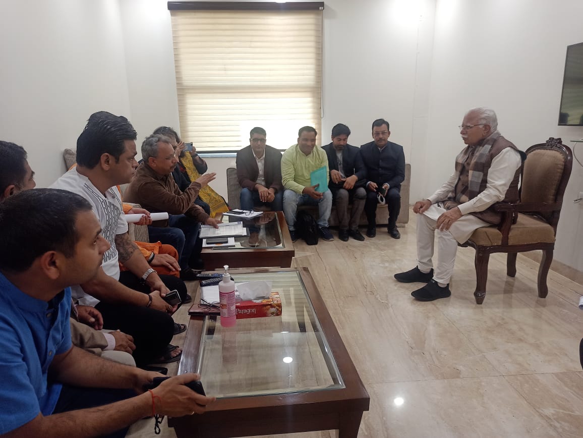 AnjanDeveshwar's tweet photo. @mlkhattar Ji🙏Thank you for structural audits of societies and for assuring action on complaints pending with @dtcphry &amp; also  against those officers closing @cmohry window complaints without any action.Waiting for upcoming builder buyer seminar on 25th-26th @nishantyadavIAS https://t.co/doIysUdiiG