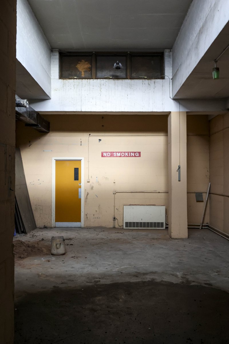 CovBiennial's tweet photo. Take at a look at the demolition and rebuild of The HYPER-Lab, located at @hmvempire back in March 2021
.
.
📷Tegen Kimbley
#HYPERPOSSIBLE #CovBiennial2021 #Coventry #Coventry2021 #CoventryCityofCulture2021 #UKCityofCulture https://t.co/0osDO0cdO7