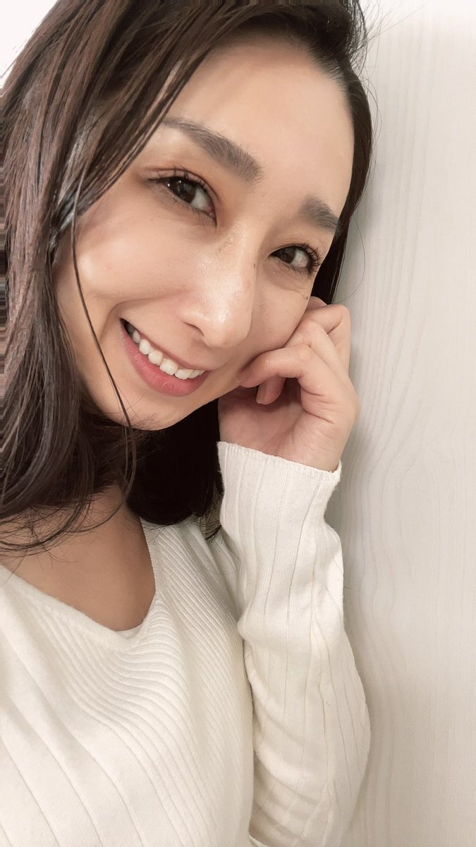 shokorayuka's tweet photo. 先日とある撮影に行ってきました✨
今回もスタッフの方々にとても気遣っていただきサクサクと撮影が進みました😊
とても楽しい時間を過ごさせていただき感謝です☺️
また告知できるようになったら報告します☺️
#撮影 #スタッフの方々に感謝 #楽しかった #shoot #thanks #wasfun https://t.co/zypxtYVUHB