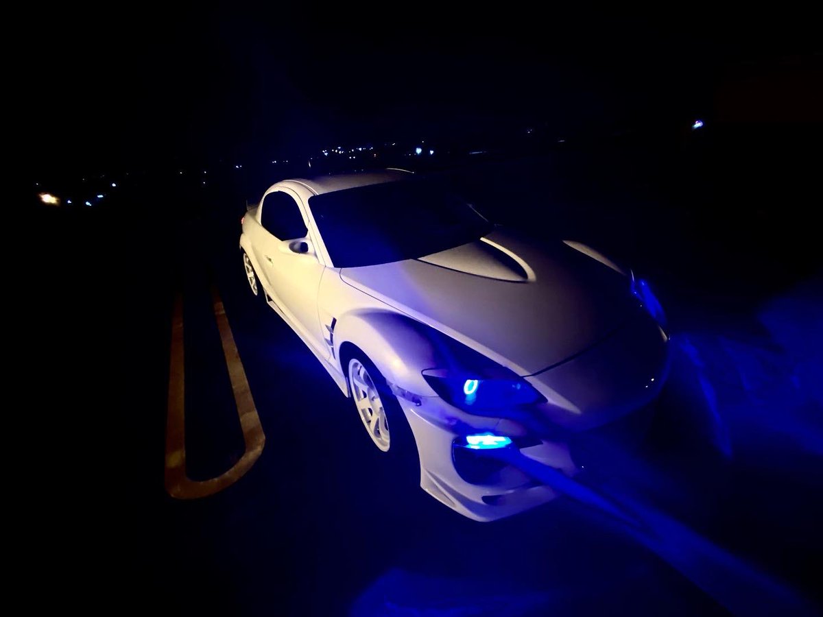 lightning06k's tweet photo. Darkness https://t.co/h8a4OiIL5D