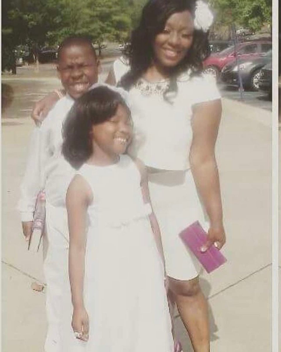 RealvilleS's tweet photo. God will take Care of you.
#AMothersTestimony #SingleMothers #MyTestimony As I write this morning, I cry tears Of Joy. Remembering The roads that I have walked as a Mother. I have experienced that God takes care of Mothers because You are raising his precious Gifts.Thank You God https://t.co/mdwQBQ1GlE