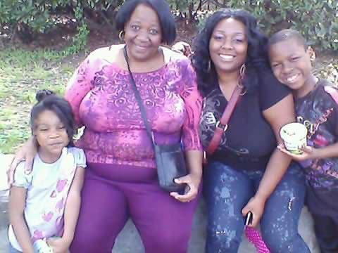 RealvilleS's tweet photo. God will take Care of you.
#AMothersTestimony #SingleMothers #MyTestimony As I write this morning, I cry tears Of Joy. Remembering The roads that I have walked as a Mother. I have experienced that God takes care of Mothers because You are raising his precious Gifts.Thank You God https://t.co/mdwQBQ1GlE