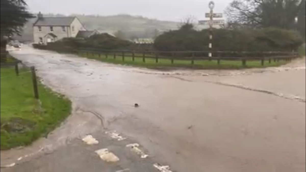 CumbriaRdWatch's tweet photo. ⚠️ ULDALE ⚠️
The Caldbeck Common road through #Uldale is barely passable due to #Flooding. Please avoid the area. #CumbriaRoads
P: 13:52 hrs. @INRIXtraffic_N @BBC_Cumbria @ValTheVoice @CumbriaFloods @TheFloodHub @CumbriaCrack https://t.co/wm0hpqOC8Y