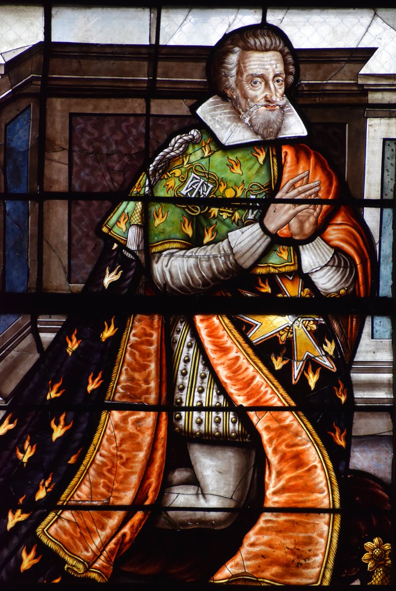 NicolasBousser's tweet photo. François de La Grange d’Arquian, maréchal de Montigny, dans la cathédrale de Bourges. 

Vitrail de l’Assomption offert par sa veuve en 1619, chapelle des Fonts baptismaux. https://t.co/vbEs1V7ifv