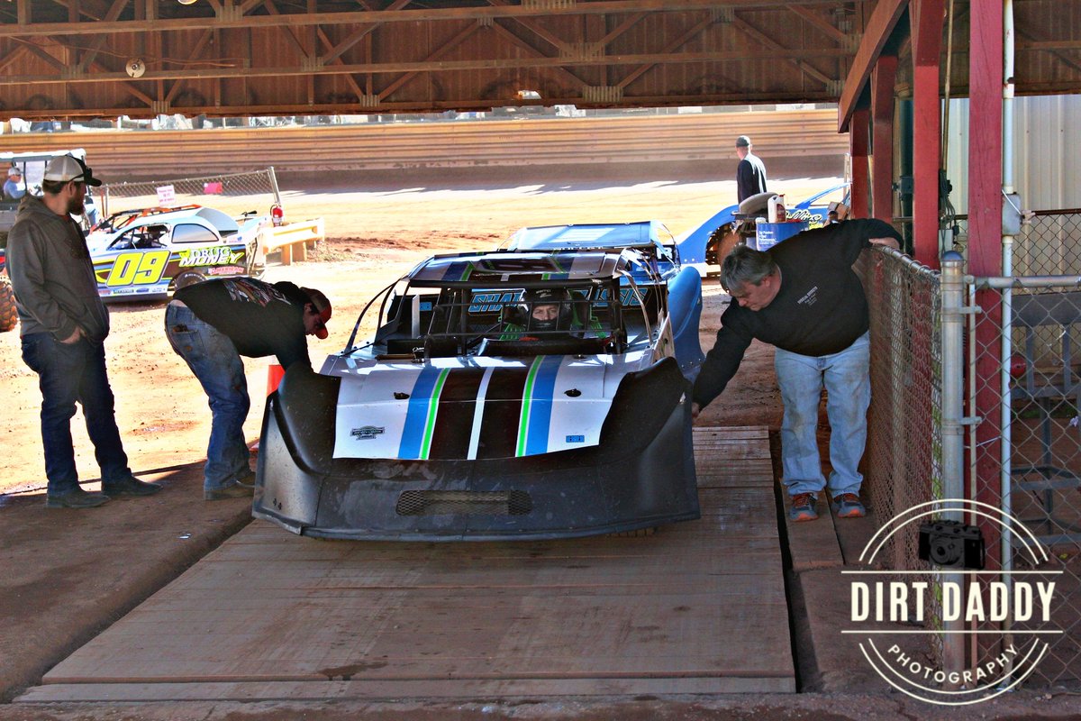 LavoniaSpeedway's tweet photo. Part ✌.
#LavoniaSpeedway #SpringNatty���� https://t.co/eJv1czMdIS