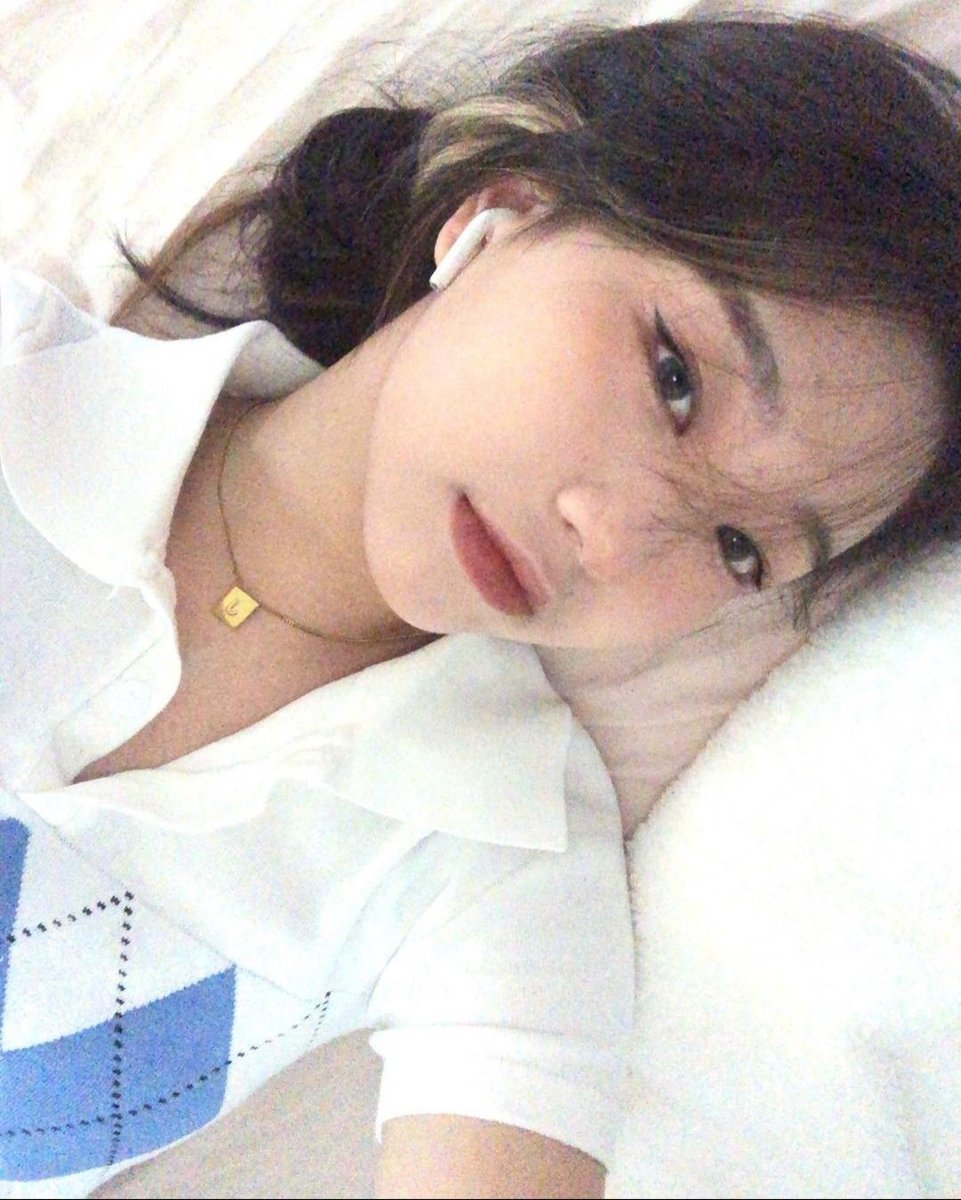 youngyoung222's tweet photo. 나 술먹엌다 이마리야~

#섹트 #딩9ㅁ https://t.co/Ka9ufsytYy
