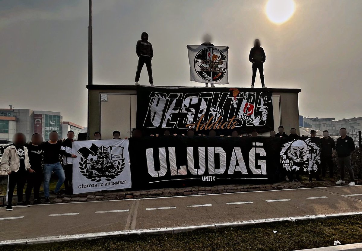 BesiktasAddicts's tweet photo. Brotherhood for Besiktas
#BesiktasAddicts #UludagUnity
#EskisehirAway https://t.co/LlowTOgNmv