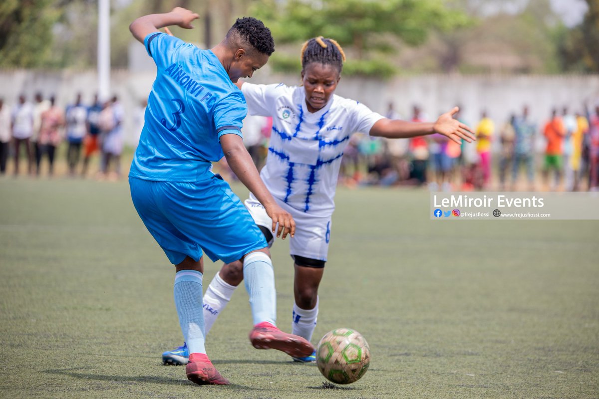 Frejus_LeMiroir's tweet photo. 🚨CHAMPIONNAT NATIONAL FÉMININ 🇧🇯
Le Match de la 7ème Journée du championnat national féminin entre #DynamiqueFc et #AïnonviFc disputé sur le terrain du  Campus AB Calavi s'est Soldé sur un score de 4 buts à 1 en faveur de #DynamiqueFc avec un Triplé du dossard 11 ESTHER https://t.co/ZIWKl4xM5L