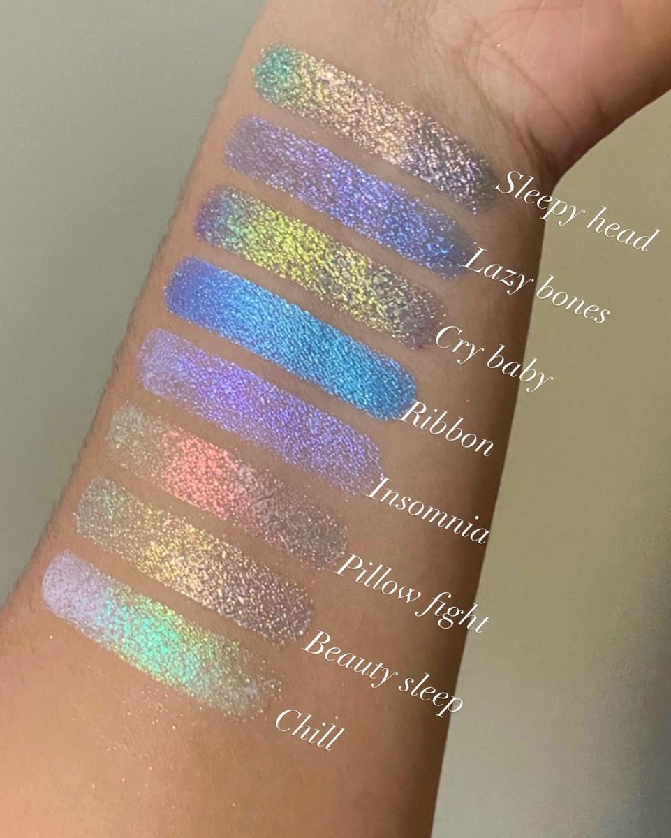 karlacosmetics's tweet photo. #GIVEAWAY TIME ⏰ 1 lucky winner will be receiving Masha’s KC Collection she swatched in this picture 💞💌

HOW TO ENTER ⤵️
💓 Follow @karlacosmetics 
💓 Like &amp; RT
💓 Reply with your favourite colour!
🌏Opened Internationally 
Winner announced 6th March https://t.co/mlaqNrPG9P