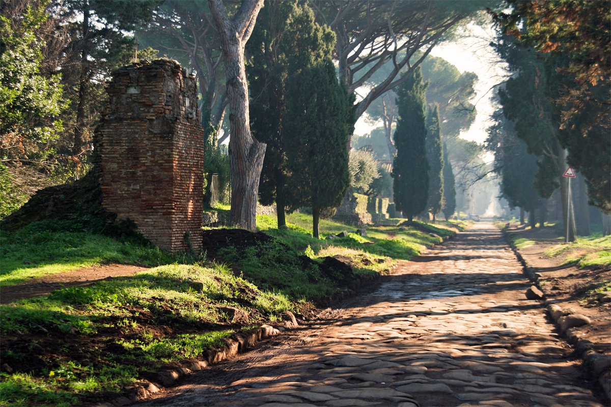 Symmach_'s tweet photo. The Appian Way at dawn.

Built by the Romans c. 312 BCE, it connected Rome with Brindisi in southeast Italy. The ancient Roman author Statius described it as "the queen of the long roads".

#Classics #Roman #Rome #History #Archaeology https://t.co/BM4QOFPnBZ
