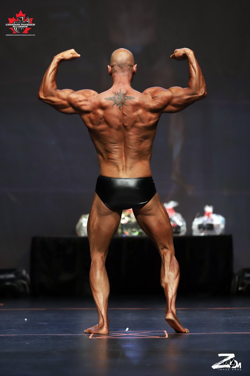 ontariomuscle's tweet photo. So long ago it seems, not even 3 months ago! #muscle #bodybuilding #shredded #maturemuscle #ontariomuscle https://t.co/znD4RlFUjx