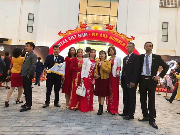 TrngThVit4's tweet photo. Ngành tư pháp Bỉ hãy trả lại công bằng và hạnh phúc của 230.000 thành viên #Vitae! Hãy trả lại #Vitae cho chúng tôi. @Europol 
@BelOecdUnesco
@BelgiumMFA 
@BelgiuminVienna 
@BelgiumUN
@fodspfbosa
@FOD_Justitie
@policefederale 
@jior4justice https://t.co/c9zlpFnSFM
