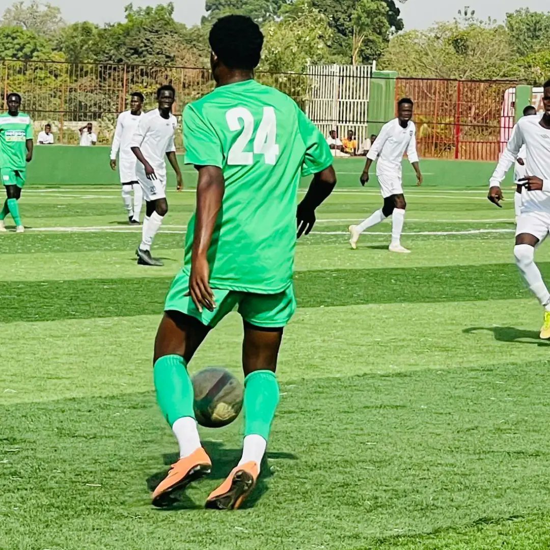 RealDeBanjulFC's tweet photo. βοΈ ICE COLD MIDFIELDER βοΈπ.
A calm, visionary, and accurate passing midfielder, Alieu Gibba.
#RDB #Alieu #CityBoys #RealDeBanjul #NetPageFIBER https://t.co/A5381m0WfW