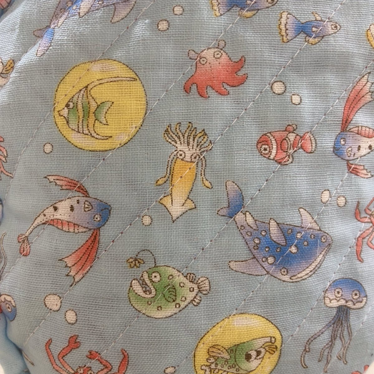 NakanoToa's tweet photo. スタッフ製作物
アクアマリンポーチ🐠🐟🐬🐳🐋
1000円(税込)

#布屋TOA #中野ブロードウェイ #生地屋 #生地 #布屋 #NakanoBroadway #Textile  #NunoyaTOA  #texiles #fabrics #nakano #fabricshop ＃アクアマリン ＃魚　＃水族館 
https://t.co/xSfVQ62RDO https://t.co/5gqm9uH3IL