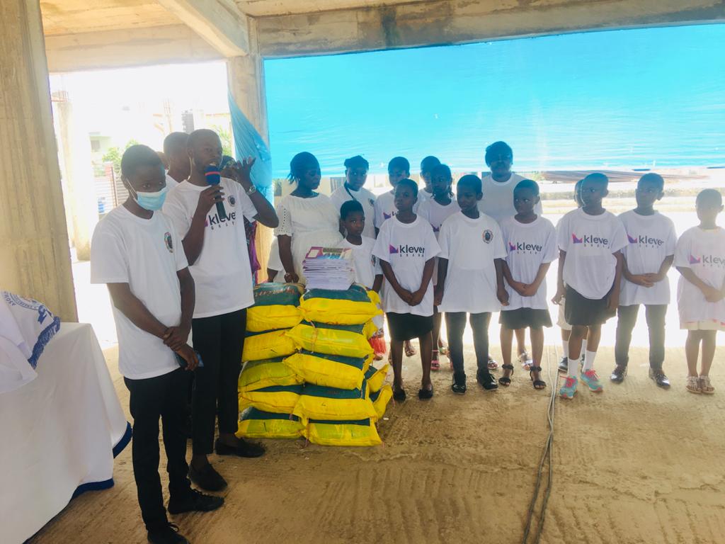 OnscoloAdjei's tweet photo. Sunday's Appreciation Post.
Last year December, @JTS_Global donated $1k Usdt to support #kleverGhana donations and Blockchain awareness. One of the best Crypto community with lovely people and a lovely leader. We say thank you to you all for this kind gesture. JTS🇬🇭 @aleachjr https://t.co/JUCSKyRDfd