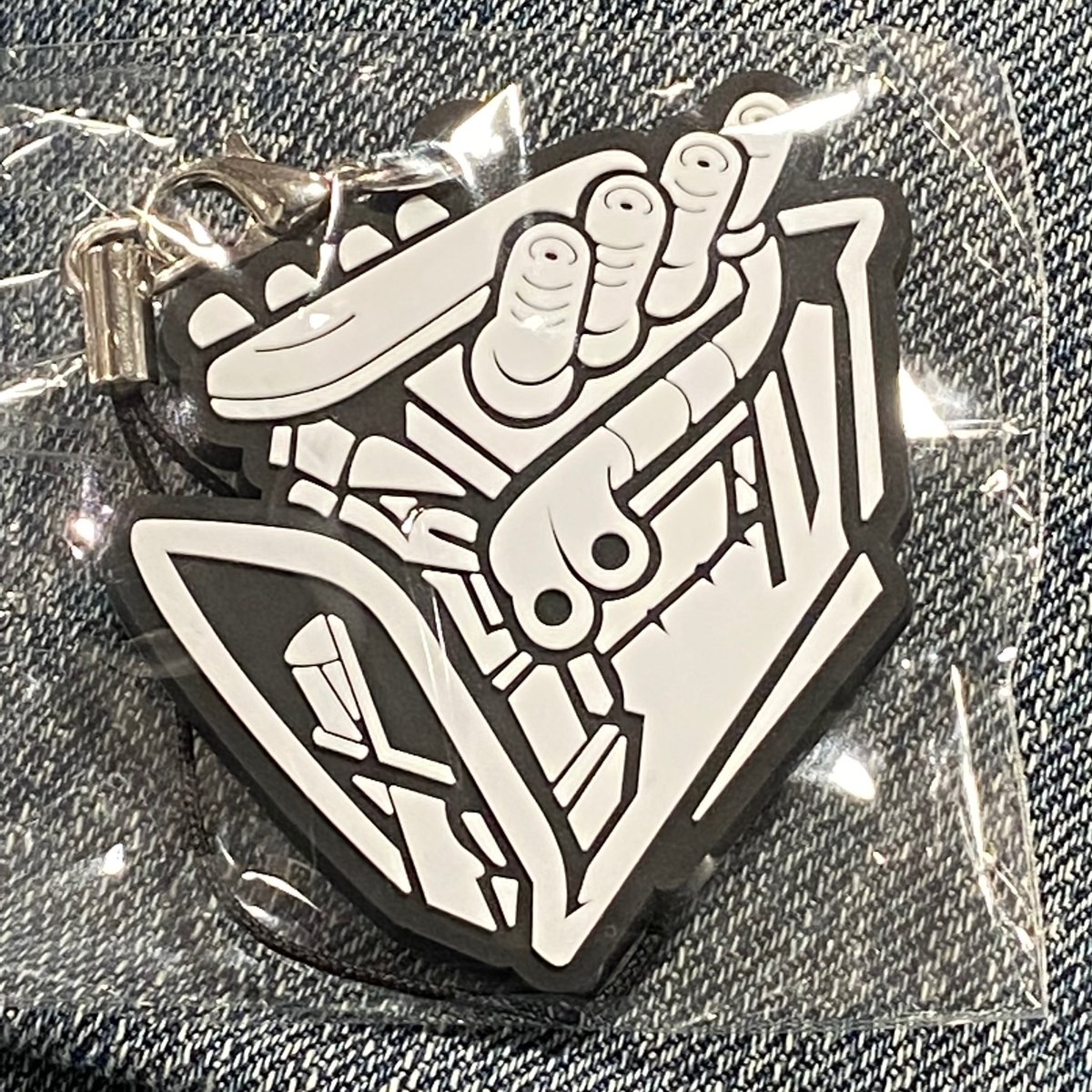 EsadoorProcyon's tweet photo. This time I turned the gacha and the generator came out.🤣🤣🤣
普段は発電機を回して脱出しますが、今回はガチャを回して発電機が出てきました。 #dbd #DeadbyDaylight #generator #rubberstrap #デドバ #デッドバイデイライト #ガチャ #gacha https://t.co/biJeTzx6jx