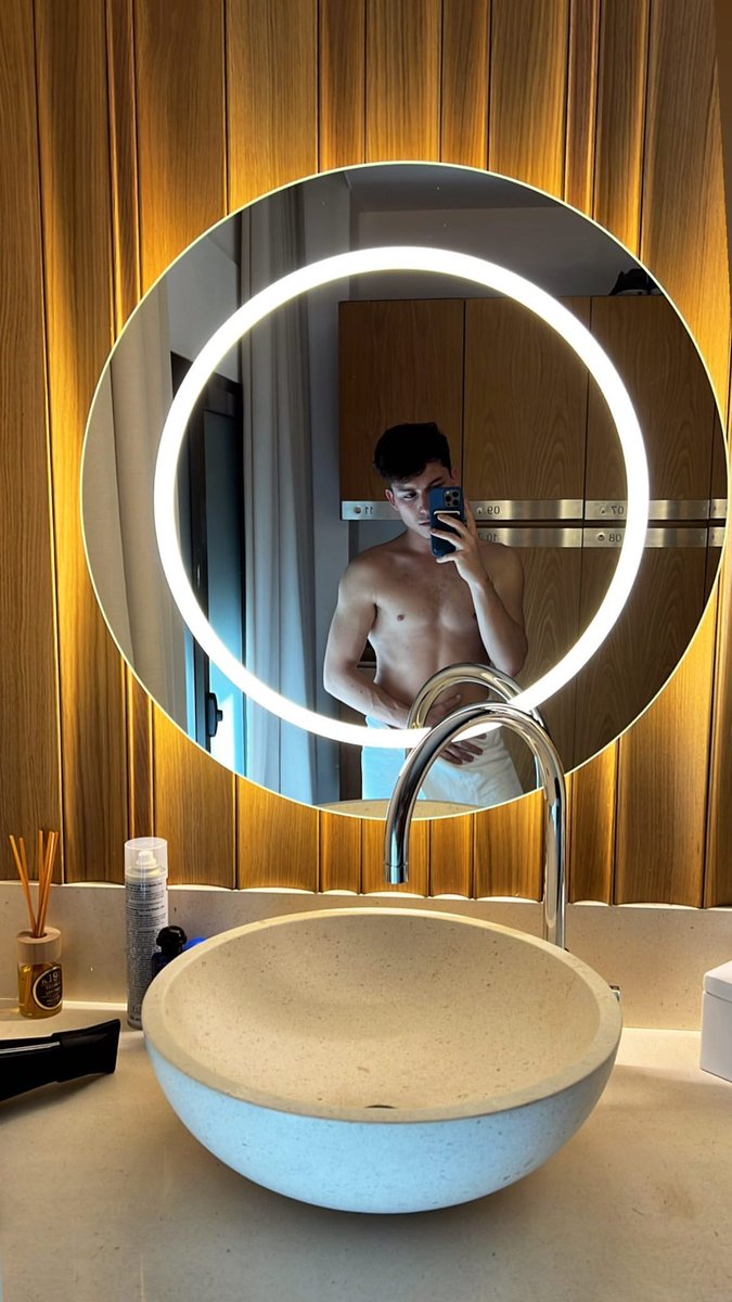 canibal3s's tweet photo. 𝐈𝐍𝐒𝐓𝐀𝐆𝐑𝐀𝐌.♥︎ᗕᗒ #SeductiveSunday 
▼                   ▼
   @canibal3s
                      
𝕐𝕠𝕦 𝕔𝕒𝕟 𝕝𝕠𝕠𝕜 𝕒𝕥 𝕞𝕖 𝕓𝕦𝕥 𝕟𝕠𝕥 𝕗𝕒𝕝𝕝 𝕚𝕟 𝕝𝕠𝕧𝕖
───────────────
        ⌂          ⌕          ⊞          ♥︎ https://t.co/q48JOquRQu