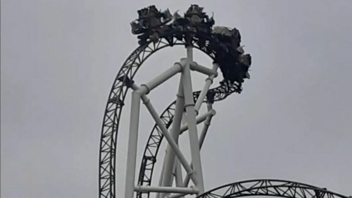 Ils restent six heures coincés à 32 mètres de haut dans un manège belge
➡️ l.leparisien.fr/q0JT