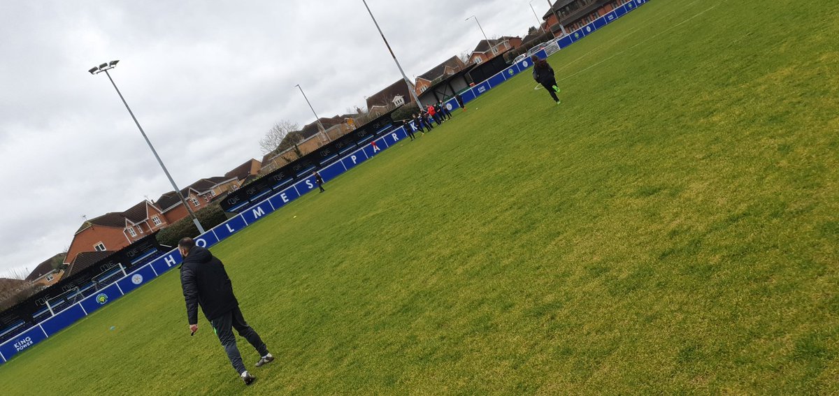 gareth_davis1's tweet photo. Referee Developer visit at @leicsfa observing a @FARefereeing course. Key messages in communication and selling decisions. #newreferees #battlingelements https://t.co/Lk4wMZ3XP4