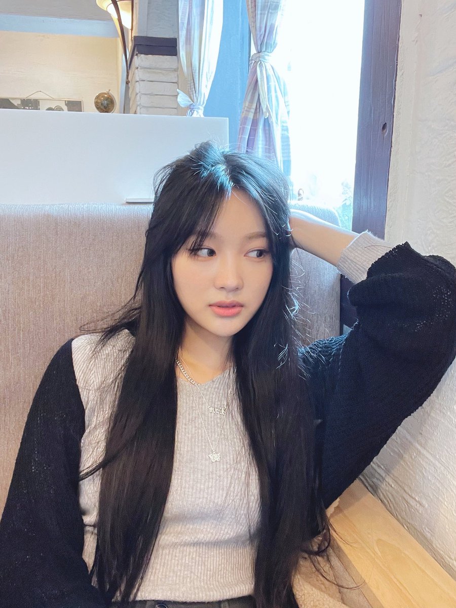 i have no words to describe her beauty