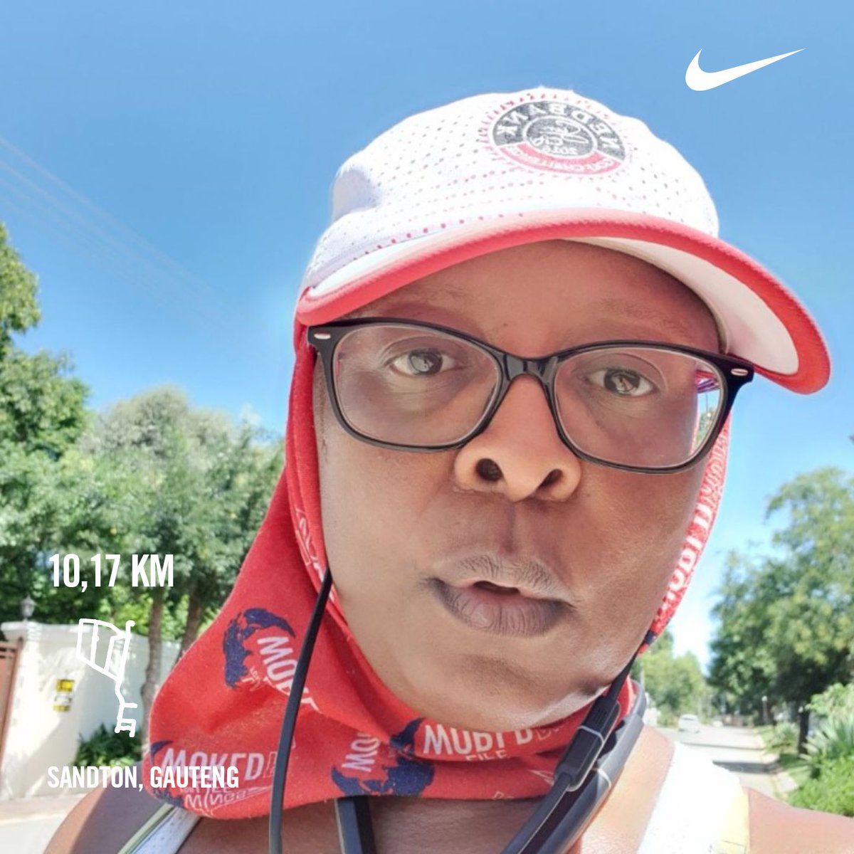 sontondlovu's tweet photo. So, what happened was... your aunty joined the skhindi gang and thoroughly enjoyed it!! Khuza Gogo, khuza🤣
#RunningWithTumiSole #FetchYourBody2022
#Sunday10K https://t.co/6SF7mM0Y1C