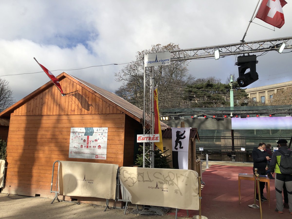 ecoloparis16's tweet image. La Suisse à l’honneur dans les jardins classés du #Trocadéro ⚠️ Buvettes, restos, commerces. Nos espaces verts seraient-ils considérés comme des vaches à lait