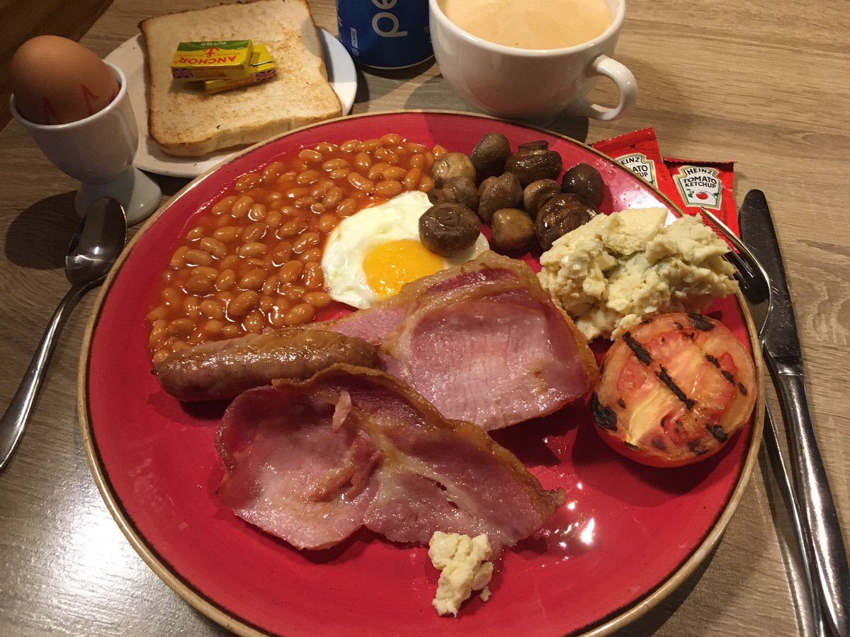 asifamhp's tweet photo. The morning after the day before #AMHPonTour #AMHPtrip #AMHPbreakfast #AMHPsuperSnack🏉🍻✔️ https://t.co/IIrbErg22t