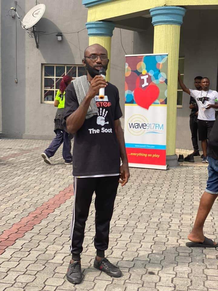 SocialActionNg's tweet photo. Social Action in collaboration with Wave FM and other organizations at the Walk For Security in Port Harcourt targeted at raising awareness to STOP THE SOOT. @pjmazzi @EkperePrince @EkperePrince @peacenkasiobi @UmeNoniso/ @vincentwap https://t.co/Vr0wowsMd0