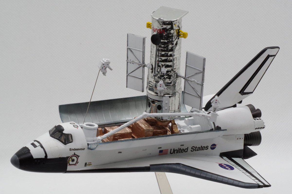 ハセガワ 1/200 スペースシャトル、ハッブル宇宙望遠鏡 (宇宙飛行士