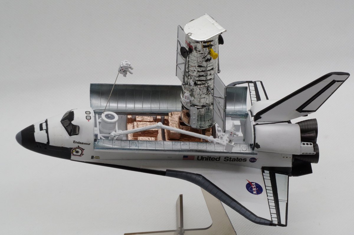 ハセガワ 1/200 スペースシャトル、ハッブル宇宙望遠鏡 (宇宙飛行士