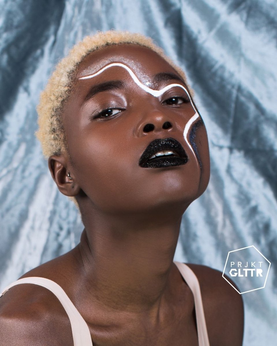 ProjektGlitter's tweet photo. What Sunday blues?

Makeup: @krzystof.makeup
Photographer: @camilasalazar.co
Model: @mjfromyourblock

#BioGlitter #PlantBasedGlitter #Vegan #CrueltyFree #OceanSafe #SustainablySourced #GlitterResponsibly #ProjektGlitter https://t.co/iEG6wpwn2z