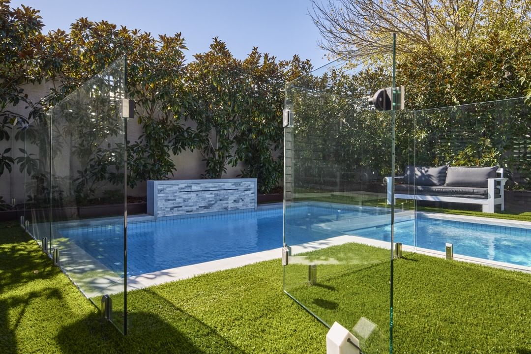 att_lu's tweet photo. @MichaelBucwa Aluminum doors and windows
Balustrades
Flameless glass bathroom doors
And more https://t.co/XsQh74oSyA