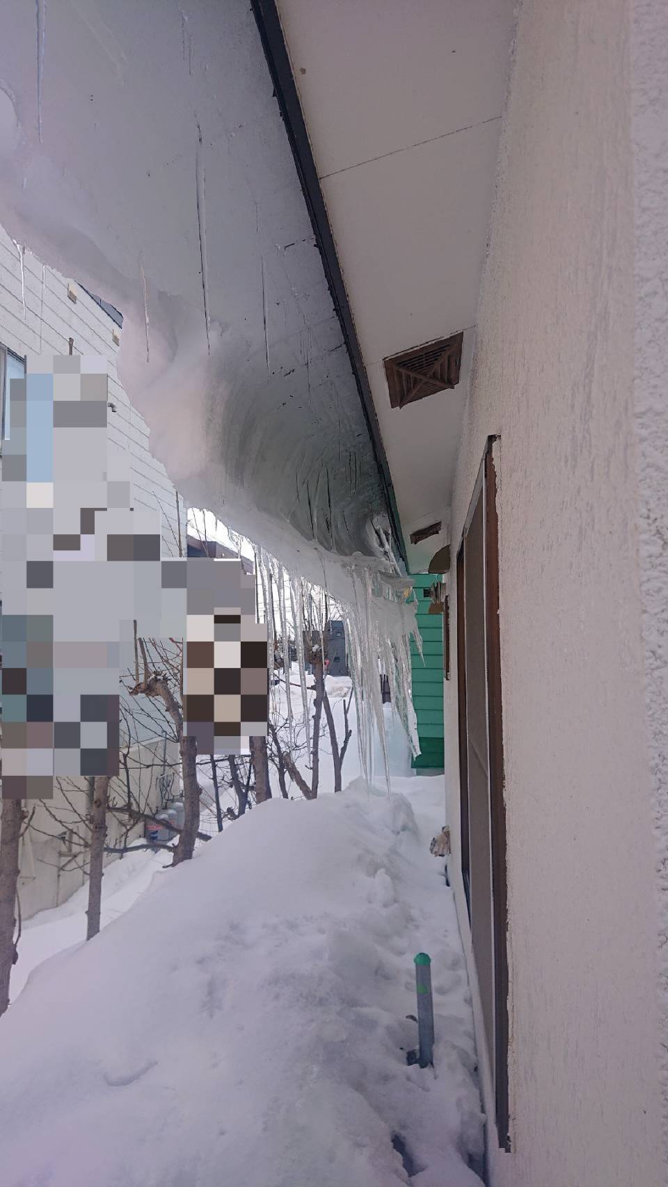 札幌市 無料で雪かきしに行きます 3 5まで 北大生 今日の依頼 84歳独り暮らしの方のつらら落とし 屋根に登ろうとする度に とめられました ローファーで来た僕を温かく迎えてくれました T Co Hjp1dujnj1 Twitter