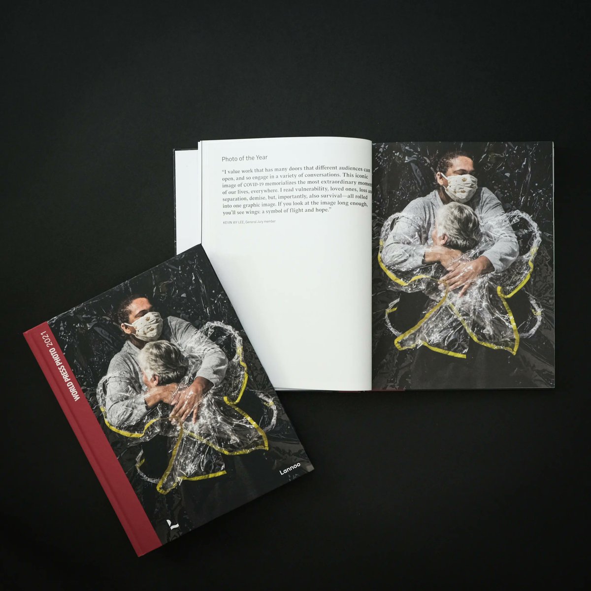 “If you look at it long enough, you'll see wings – a symbol of flight &amp; hope.” –#WPPh2021 jury member <a href="/kevinwylee/">Kevin WY Lee</a> on ‘The First Embrace’ by <a href="/MadsNissenPhoto/">Mads Nissen</a>, which gives a cover to a collection of the most compelling stories of 2020 in our Yearbook: bit.ly/3tdUKLb