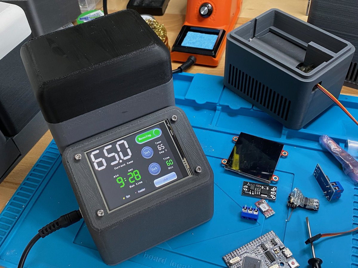 Full construction details for AirFlow, a DIY £100 isothermal microreactor capable of running isothermal molecular reactions and diagnostics - precision air heating built with 3D printed manifold, code-free programming and commodity electronics
(hackster.io/jim-haseloff/a…)