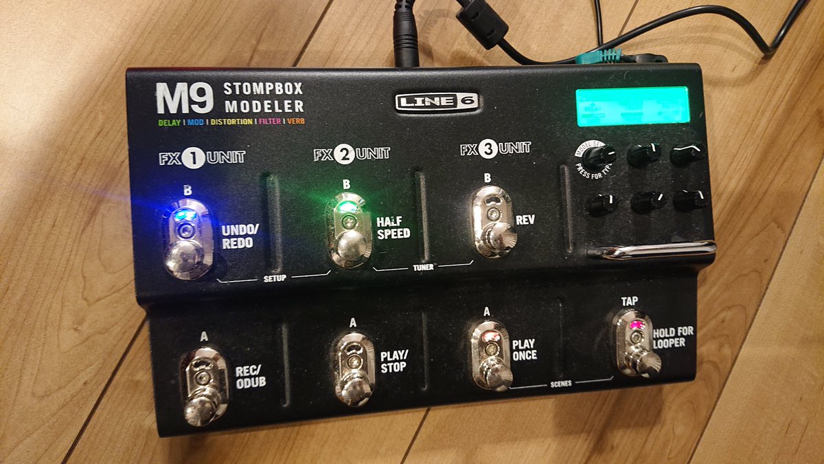 z5AITKInYuVG9X9's tweet photo. 空間系はとりあえずLine6のM9を使います。これ以上乗せると要塞になってしまうので、ここはマルチにします😅ただ、主にディレイとディメンジョンしか使わないし、リバーブはアンプでもよいし!単品にしようか考え中😒 #line6 #line6M9 #ディレイ #コーラス #エフェクターボード https://t.co/kq6T1sFJAx