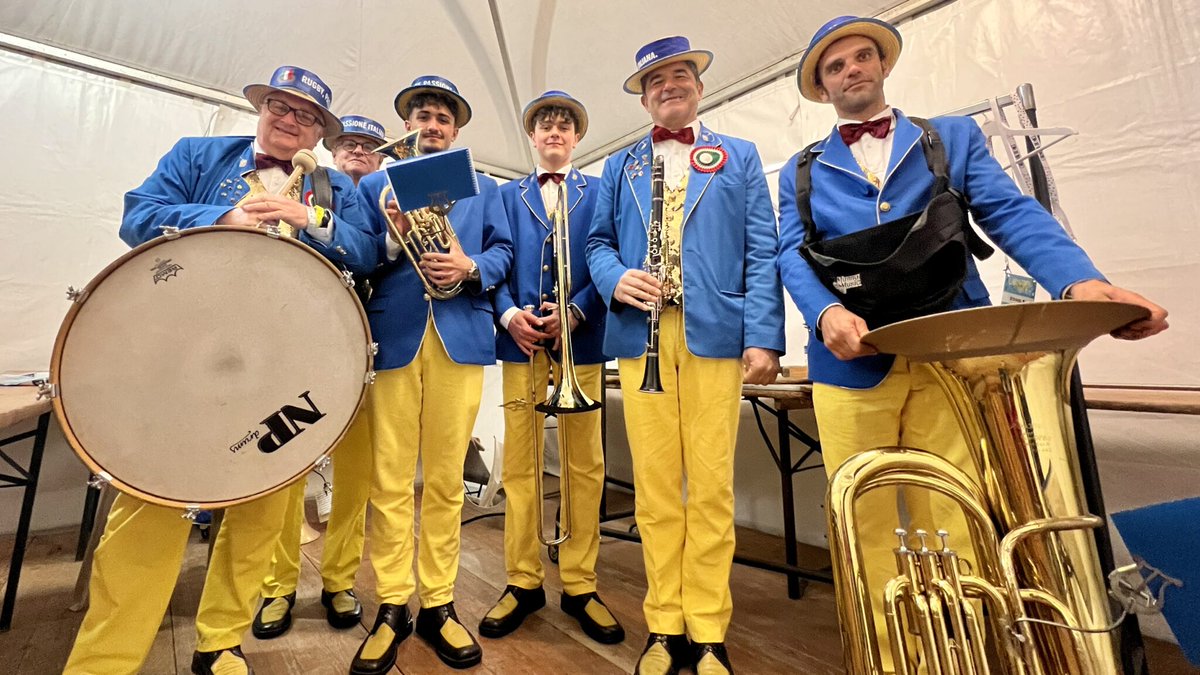 nicerendezvous's tweet photo. 🔴 "Elles font battre le coeur de notre Carnaval, font sa renommée internationale... Nice-Presse a passé son nez dans les coulisses, à la rencontre des troupes..." via @NicePresse @NoemieMeffre 

↪️ https://t.co/SqBHo22xP9 #NiceCarnaval #CarnavaldeNice #Nice06 #Nice #NRDV https://t.co/4niwLY0W4h
