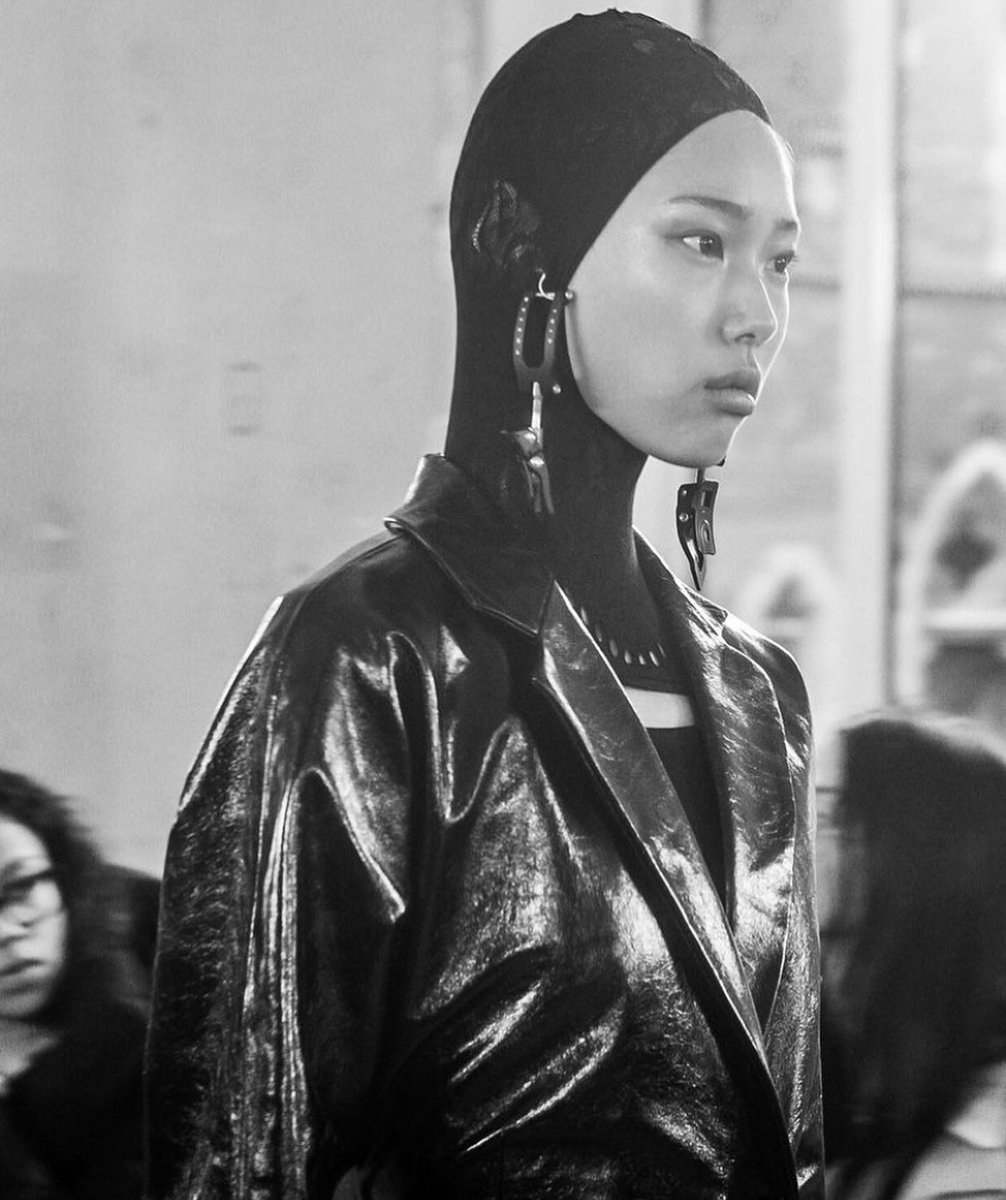 TONI&GUY (@toniandguyworld) on Twitter photo Poster Girl’s debut show at London Fashion Week! Did you catch the show? Hair by led by Cyndia Harvey supported by the Toni&Guy session team 💜 <a href="/LondonFashionWk/">London Fashion Week</a> Poster Girl’s debut show at London Fashion Week! Did you catch the show? Hair by led by Cyndia Harvey supported by the Toni&Guy session team 💜 <a href="/LondonFashionWk/">London Fashion Week</a>