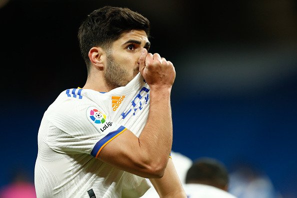 AdriRM33's tweet image. Marco Asensio acaba contrato en Junio de 2023, ¿Renovarías su contrato?

🔄 RT: NO
♥️ MG: SÍ