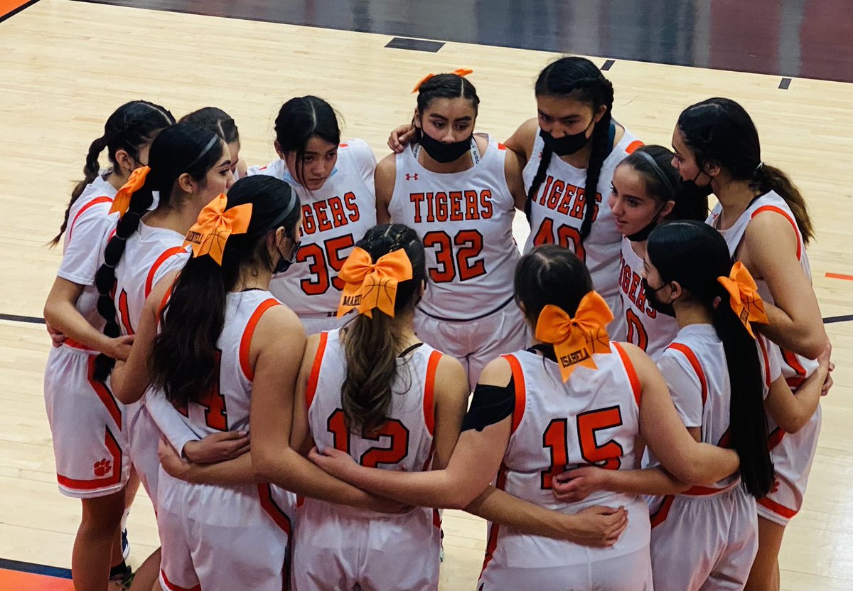Win against Moriarty last night. Still on a high. 14 win streak, undefeated district season, back to the gym to prep for the District Chip! #YearOfTheTiger #girlpower #Seniornight <a href="/ely_adventures/">Valerie Ely</a> <a href="/DaemonEly/">Daemon Ely</a>