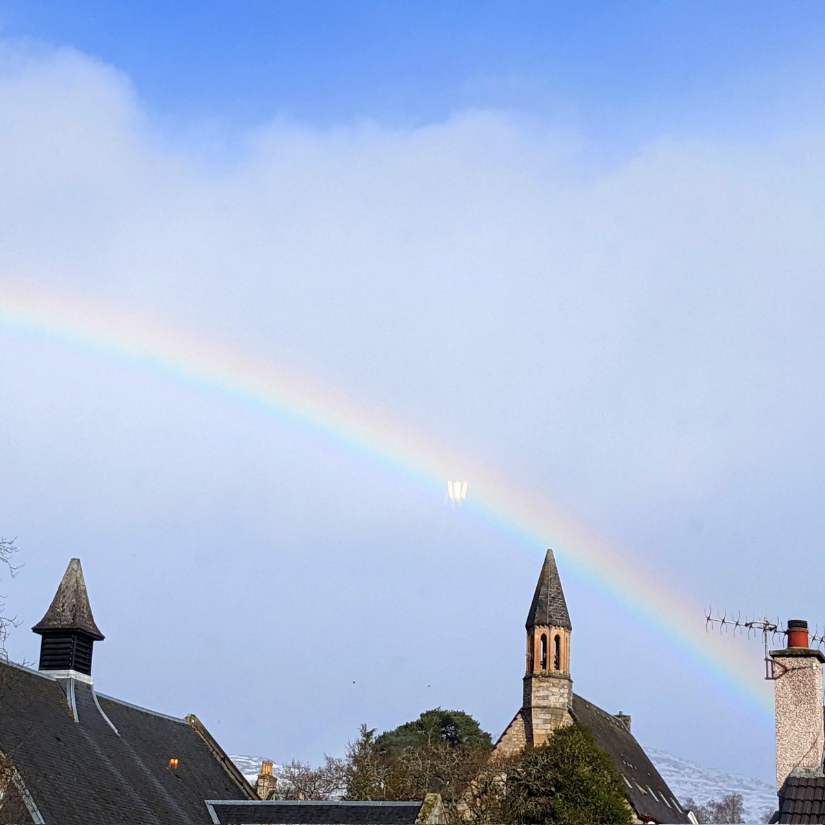 aabwpg's tweet photo. Stopped at the Escape Route Cafe for fika and caught this rainbow ๐๐๐. #pitlochry #scotland #scotlandwalks https://t.co/tlKen9R0W3