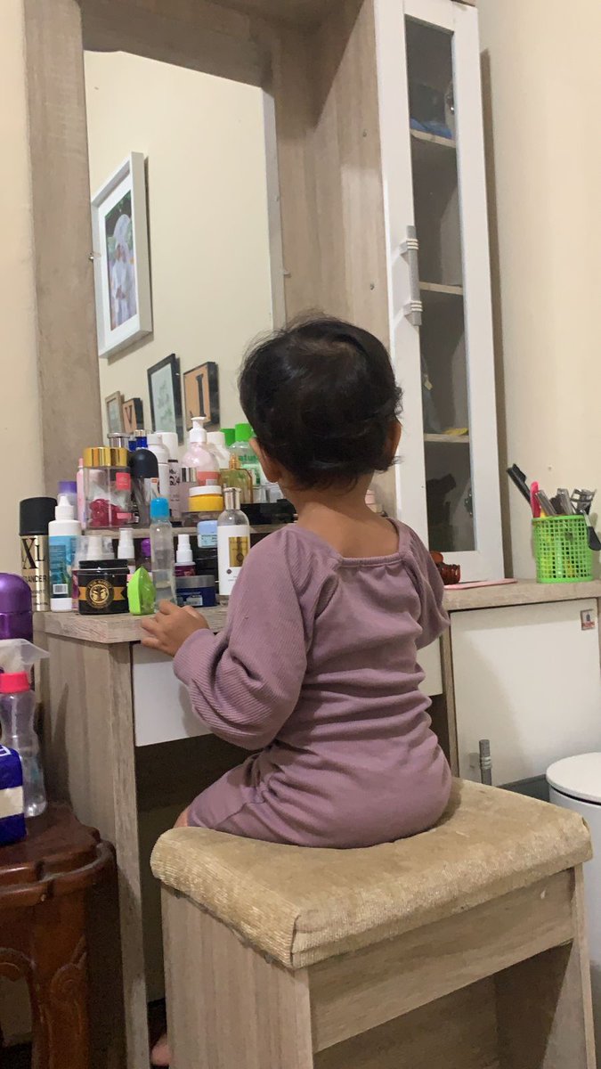 UtamiDi's tweet photo. Spill ponakan yang suka dandan https://t.co/deDllrDfKh