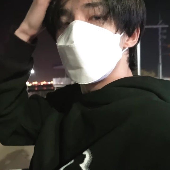 ㅤ

                         Lover.
             
ㅤ