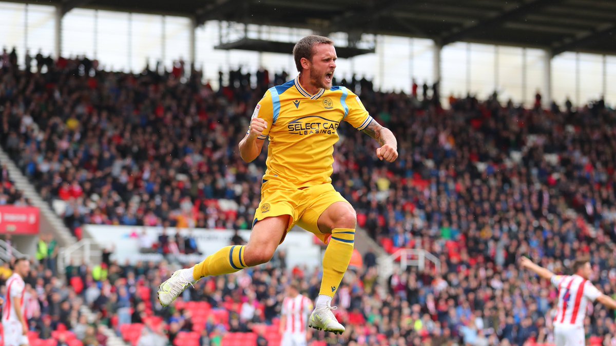 John Swift in the Championship this season

Most assists ✅ 
Most chances created ✅ 
Second most goal contributions ✅ 
Only player with double figures for goals and assists ✅ 

🐐 #readingfc
