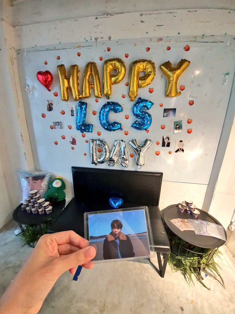 SeptemberEun's tweet photo. #TillTheEndWithChangsub Changsub cafe event!! 🍑💙 Thank you @mijunggah__ @sublhaine27 @Yeomfectious for organizing!
💕💕💕
#PlusEightTwo https://t.co/jGyDvqSdvY