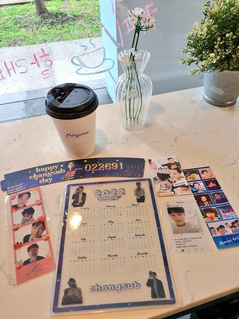 SeptemberEun's tweet photo. #TillTheEndWithChangsub Changsub cafe event!! 🍑💙 Thank you @mijunggah__ @sublhaine27 @Yeomfectious for organizing!
💕💕💕
#PlusEightTwo https://t.co/jGyDvqSdvY